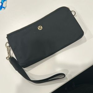Lululemon wristlet/clutch